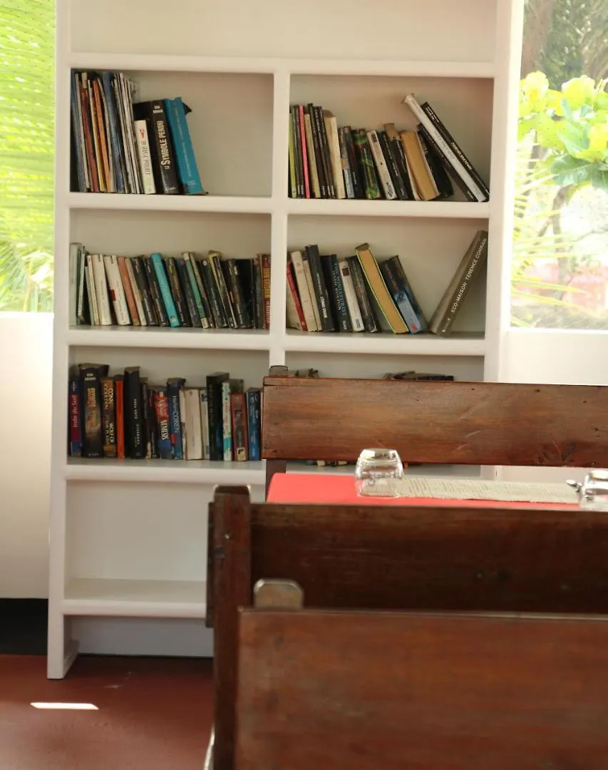 Hotel Petit Elephant Cherai Beach